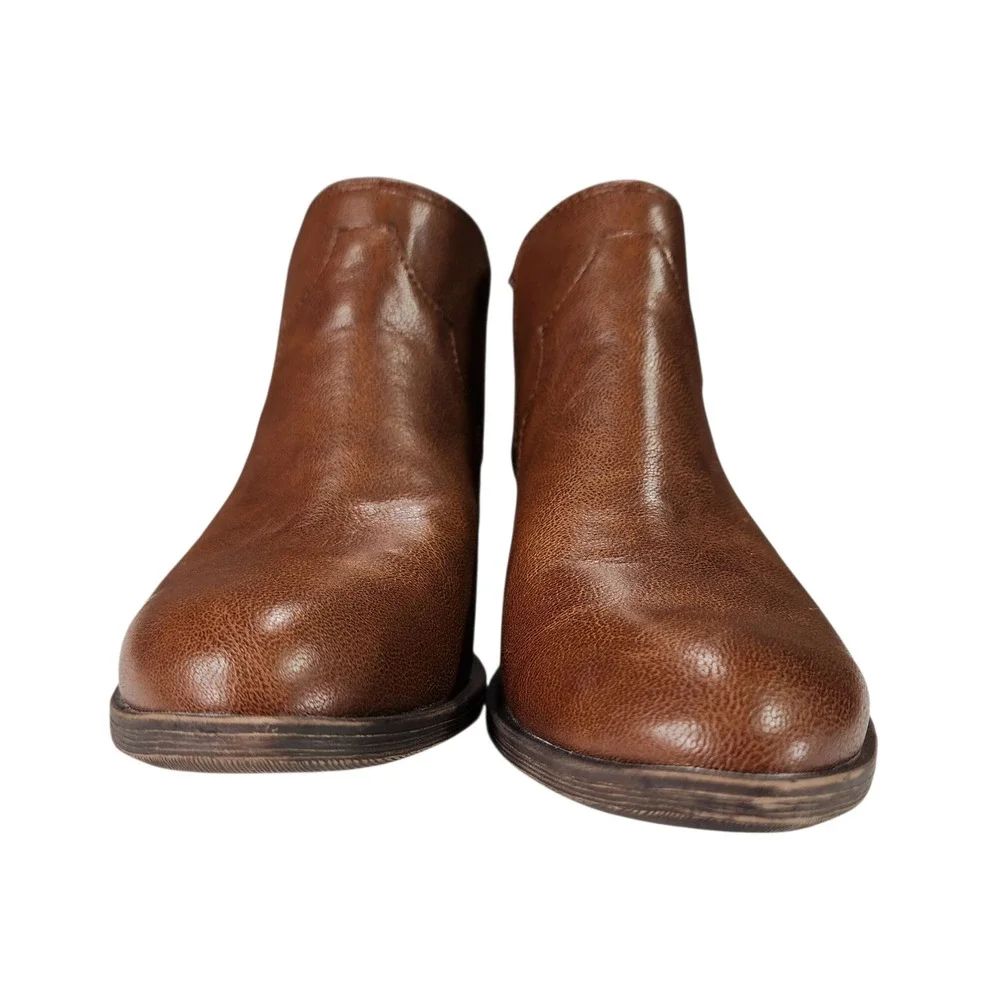Sofft Eurosoft Ankle Booties sz 6.5M Women Brown Chelsea Adalene Western‎ Cowboy